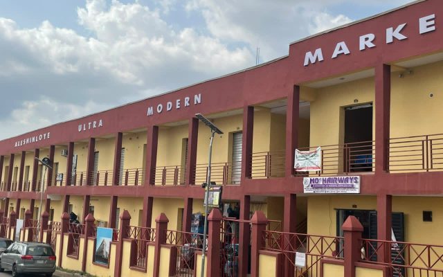 Aleshinloye Modern Market