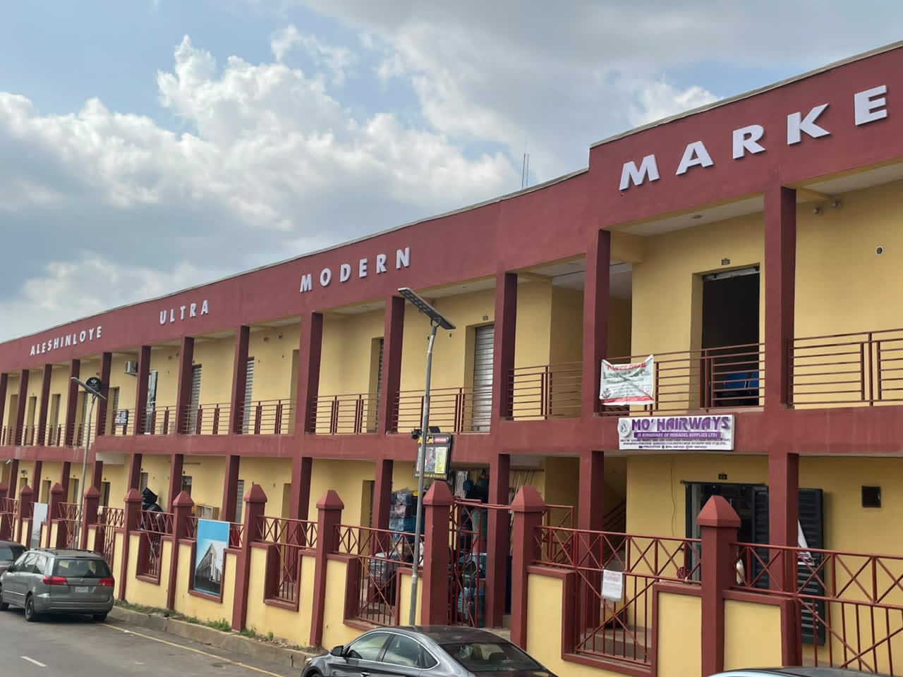 Aleshinloye Modern Market